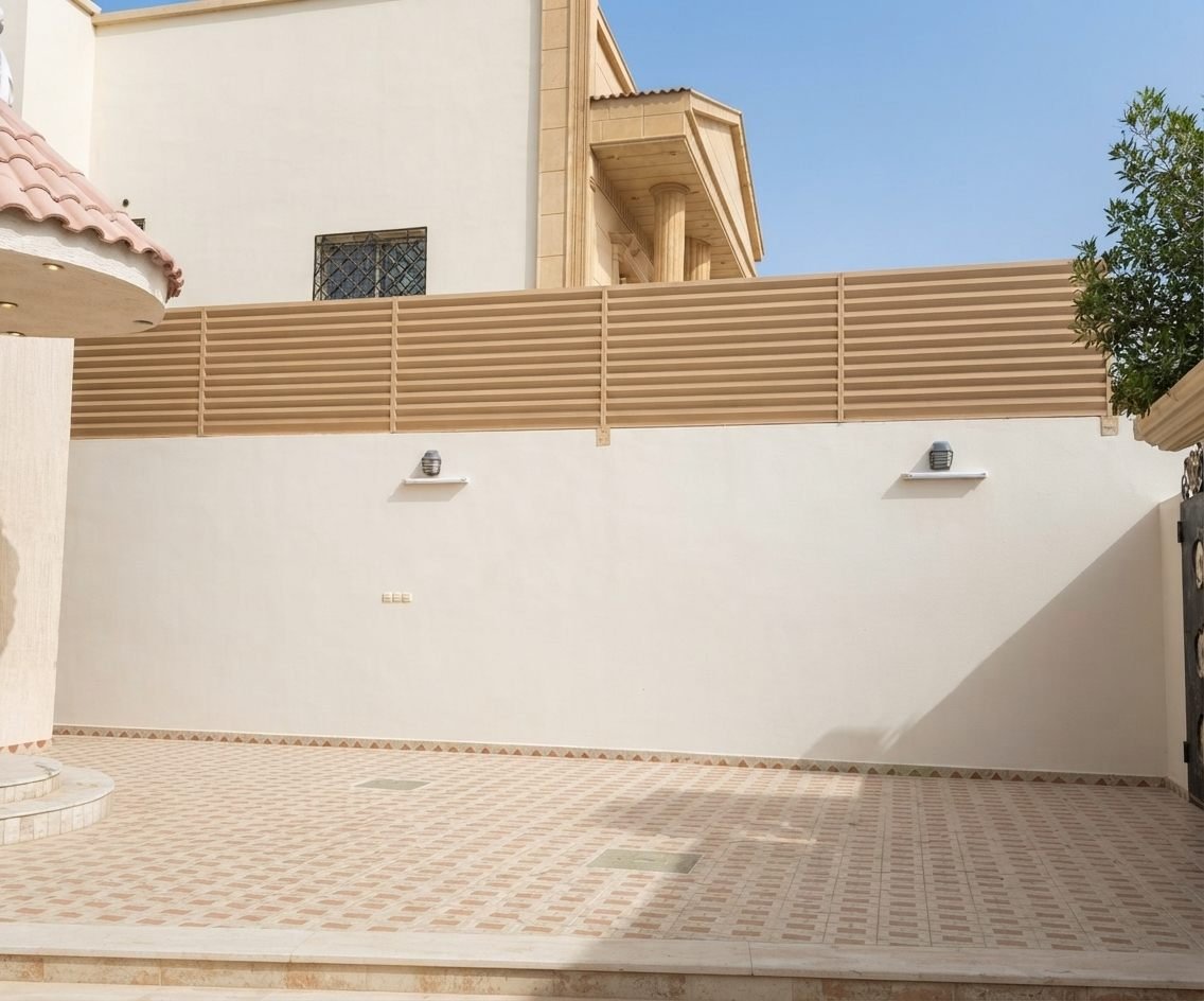 سواتر أحواش قماش ولكسان: حماية عالية وضمان طويل بتصاميم عصرية